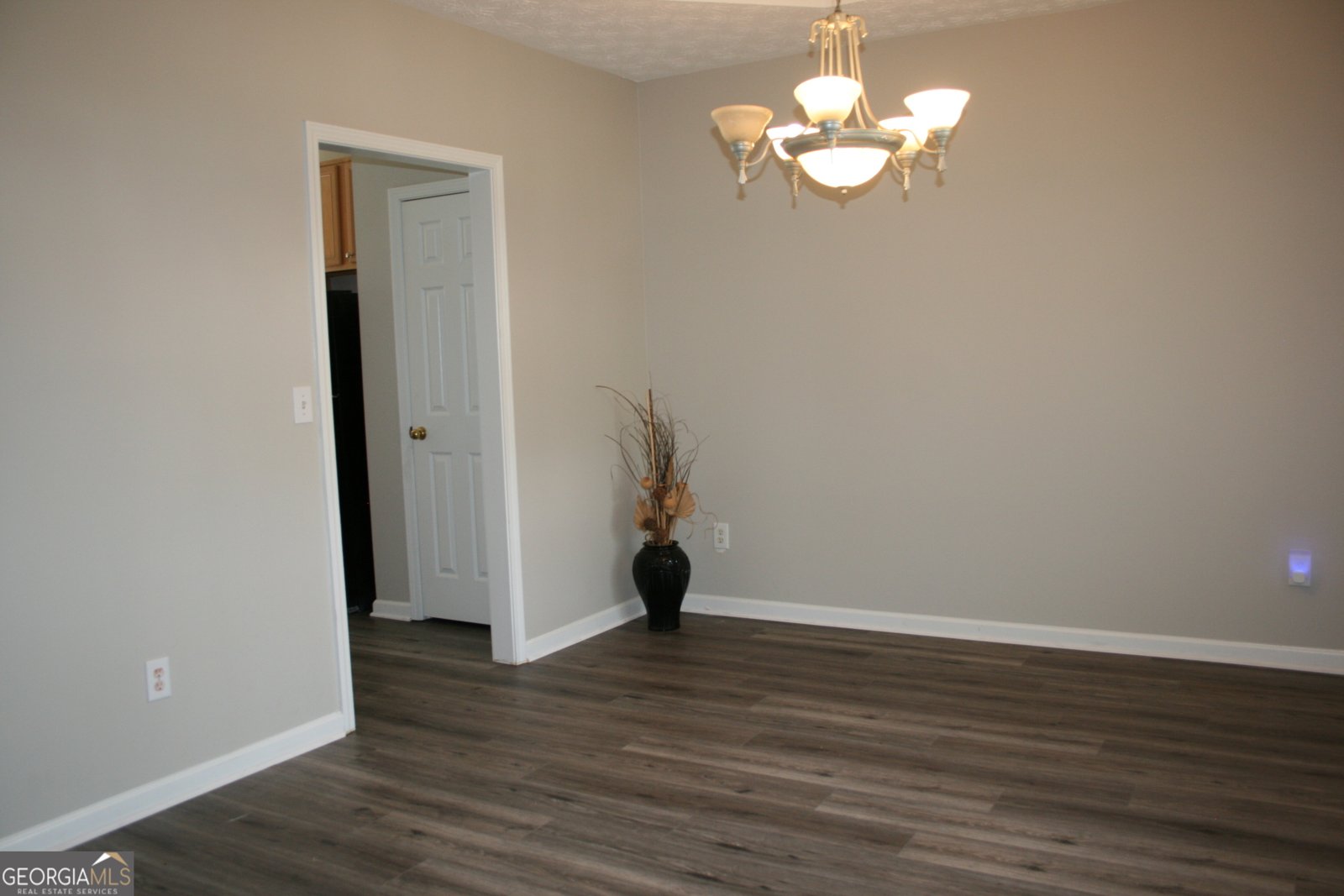 7563 Winderemere Park Riverdale - 3