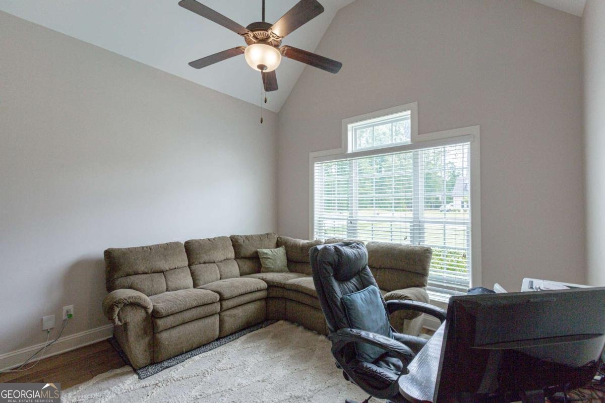 319 Beaconsfield Drive Sharpsburg - 14