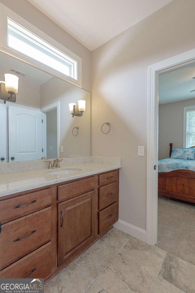 319 Beaconsfield Drive Sharpsburg - 41