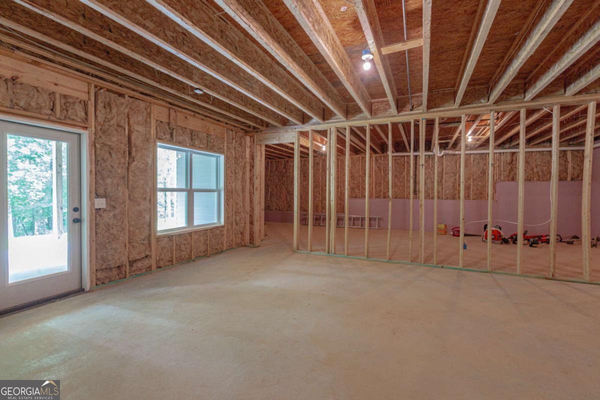 319 Beaconsfield Drive Sharpsburg - 54