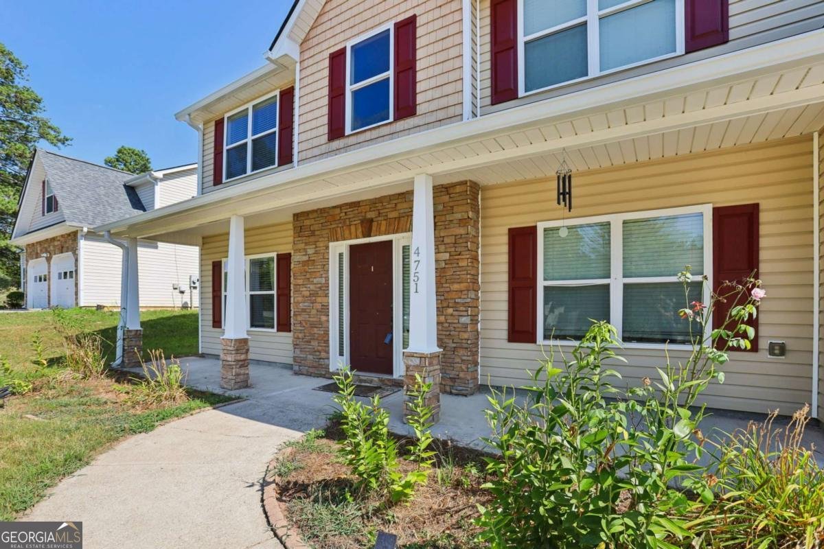 4751 Crinklepoint Court Douglasville - 2