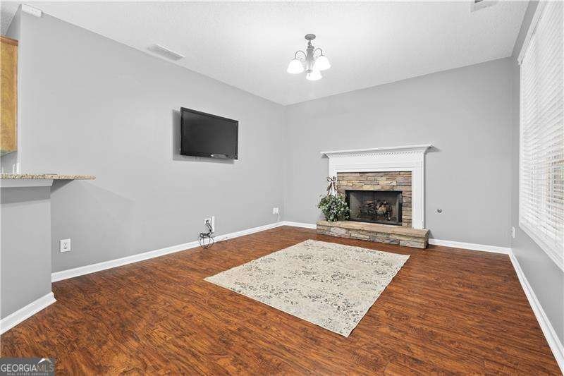 310 PERSIMMON Drive Sharpsburg - 11