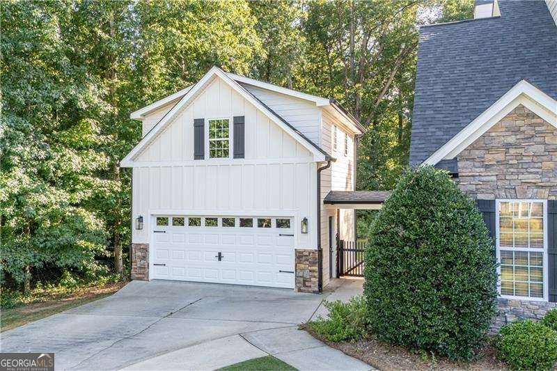 310 PERSIMMON Drive Sharpsburg - 28