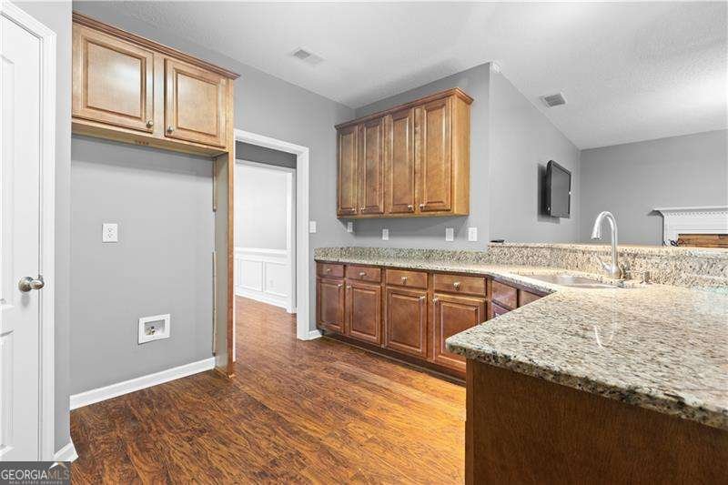310 PERSIMMON Drive Sharpsburg - 9