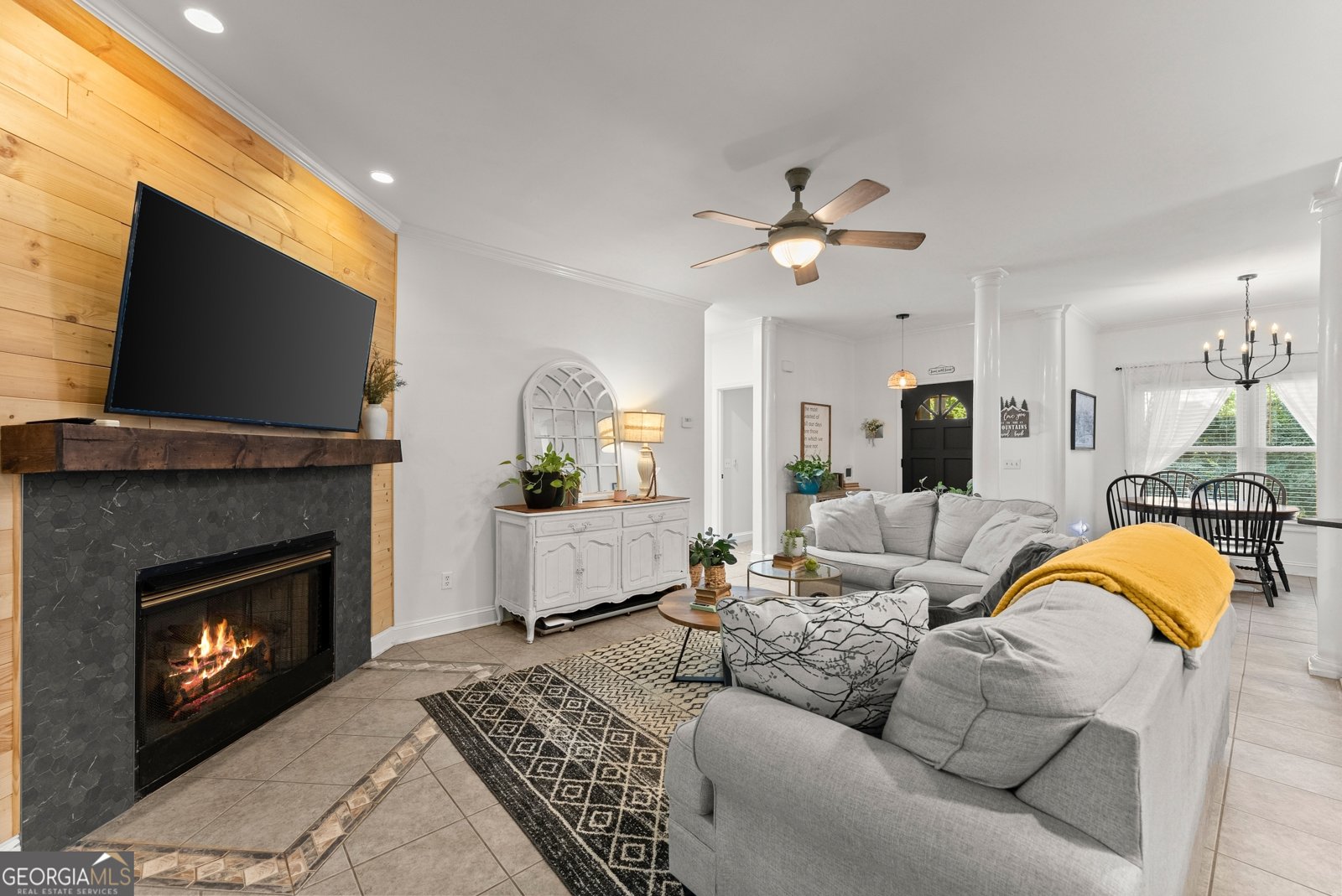 136 Cameron Point Cleveland - 1