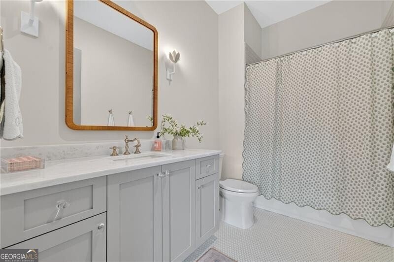 135 Von Lake Drive Alpharetta - 30