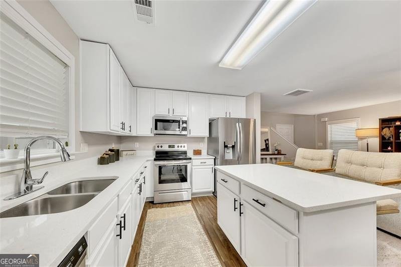 205 SILVER SPRING Street Dallas - 14