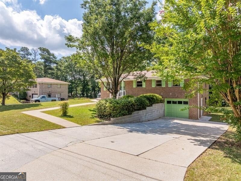 2291 Skyline Place Marietta - 1