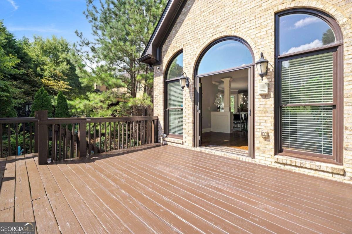 585 Settles Brook Court Suwanee - 32