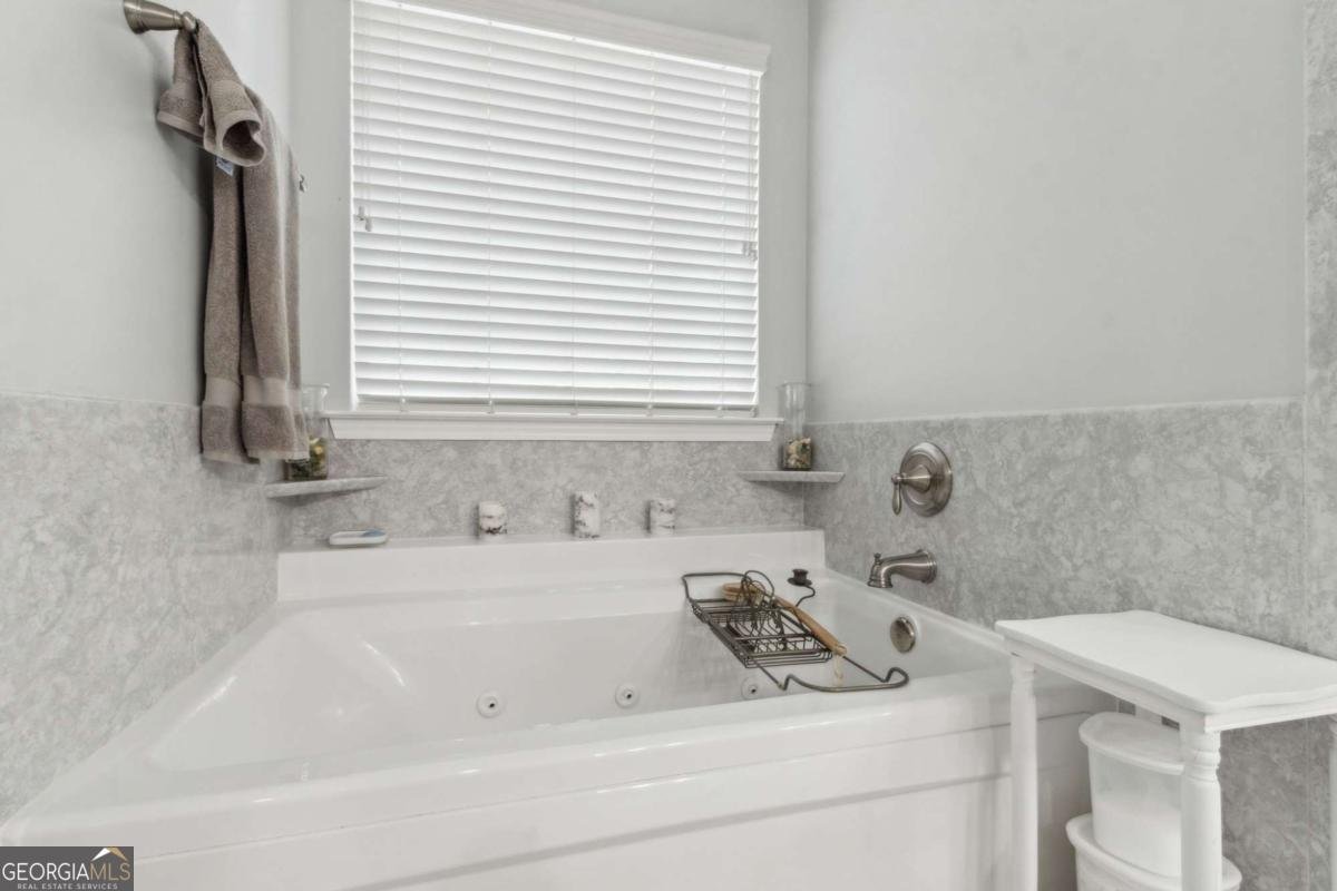 4060 Crescent Walk Lane Suwanee - 16