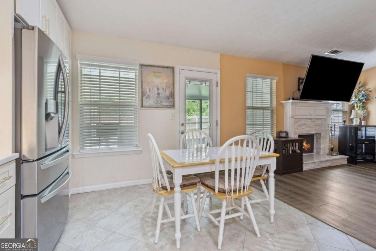 4060 Crescent Walk Lane Suwanee - 7