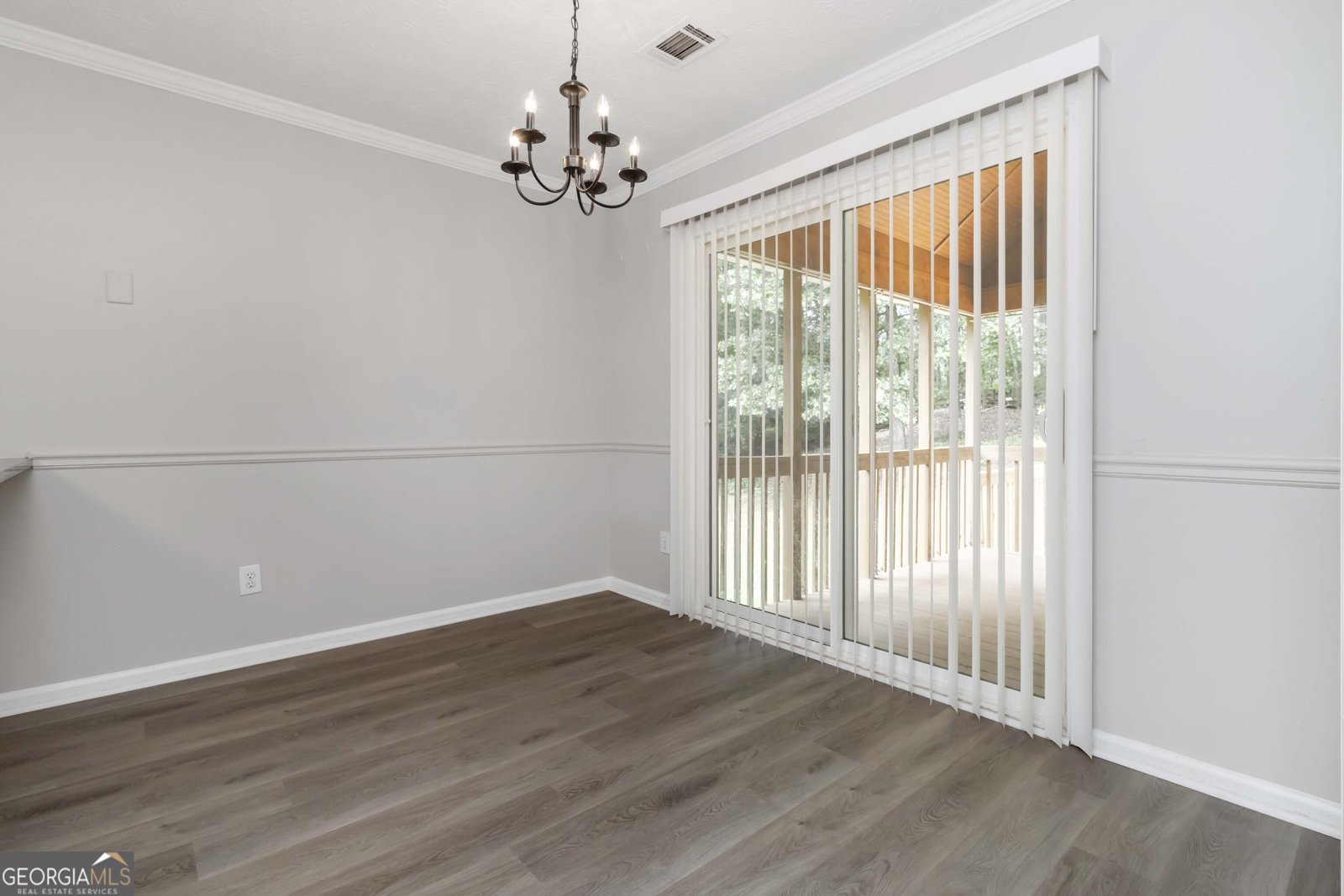 556 Wine Cluster Court Grayson - 10