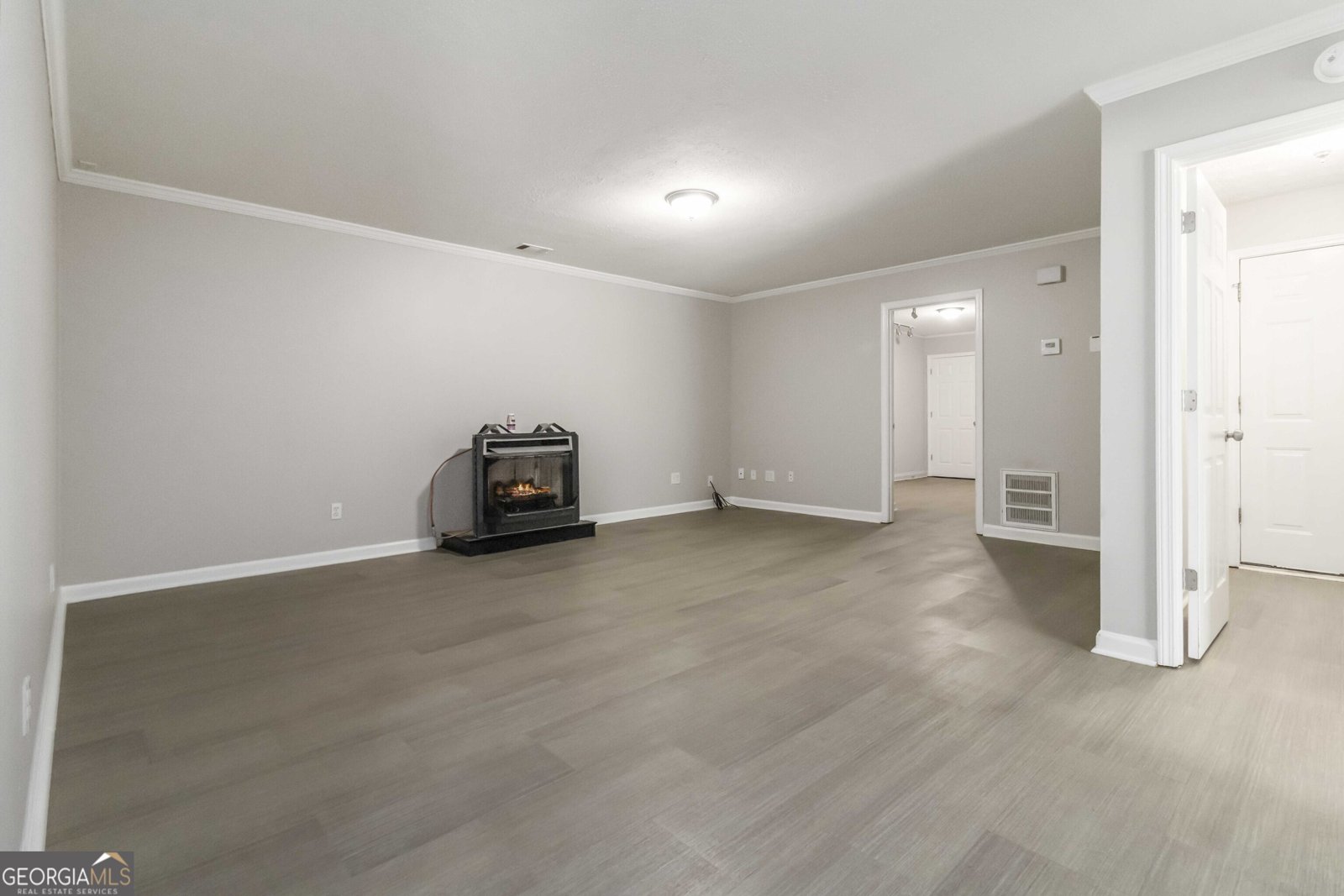 556 Wine Cluster Court Grayson - 17