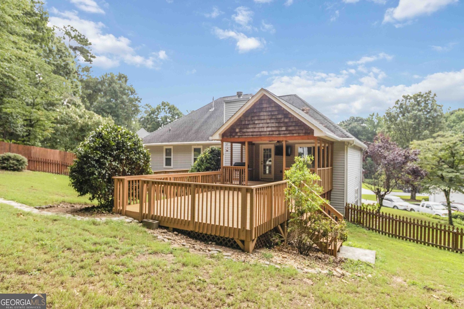 556 Wine Cluster Court Grayson - 29