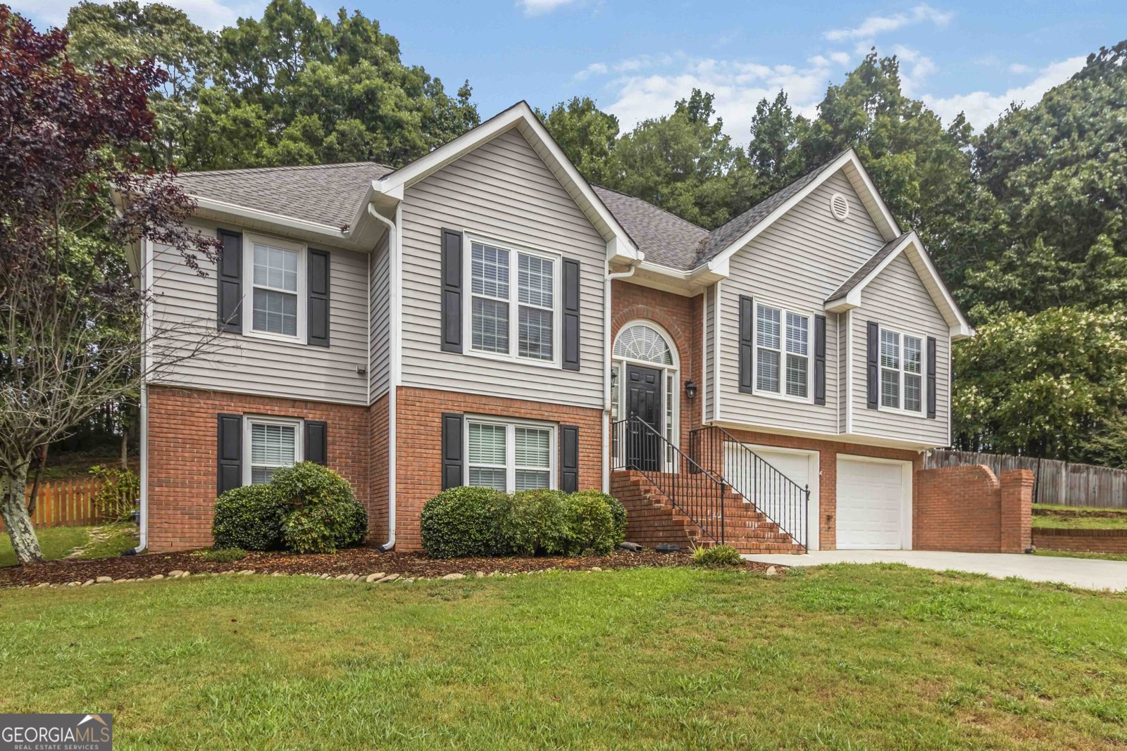 556 Wine Cluster Court Grayson - 3