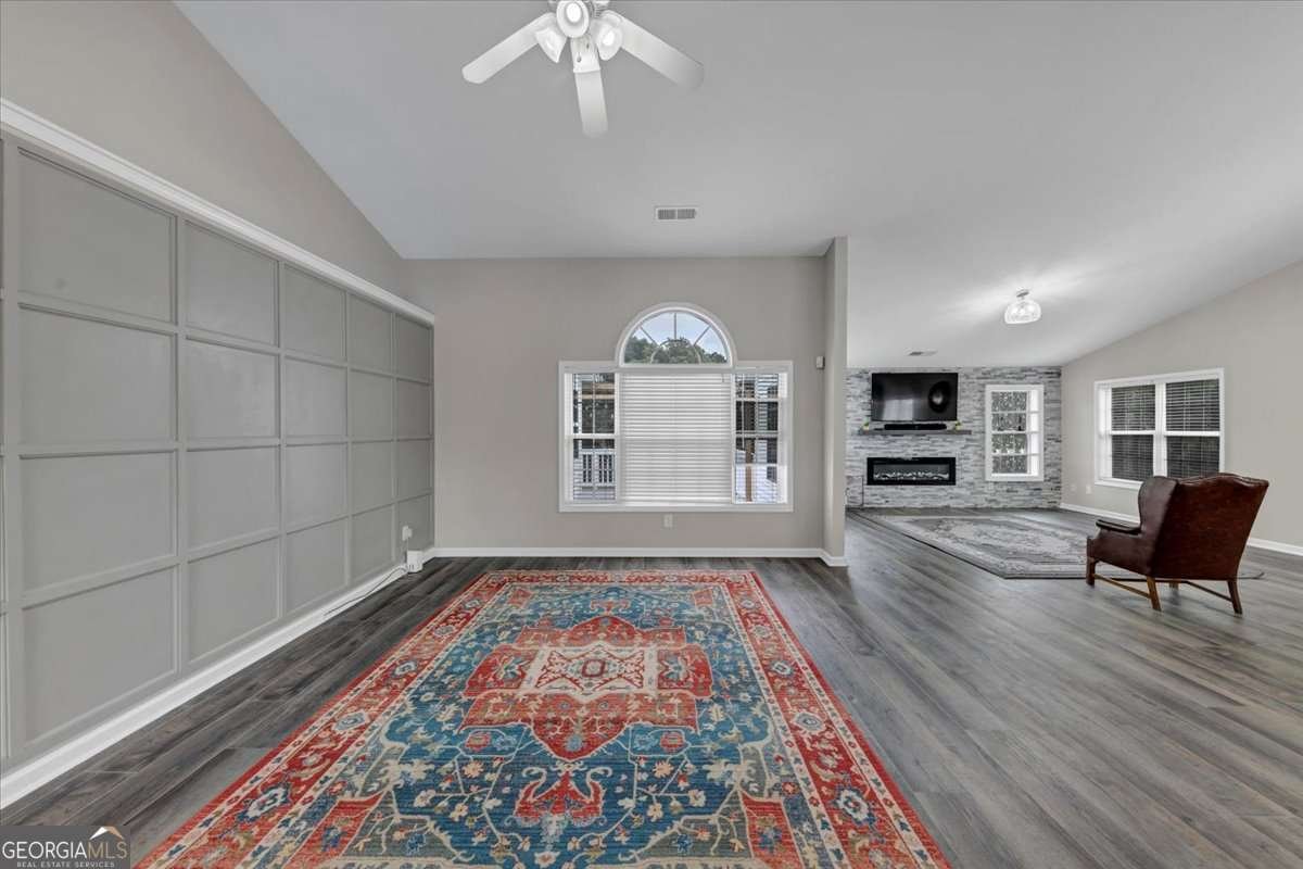 186 April Ridge Lane Lawrenceville - 13