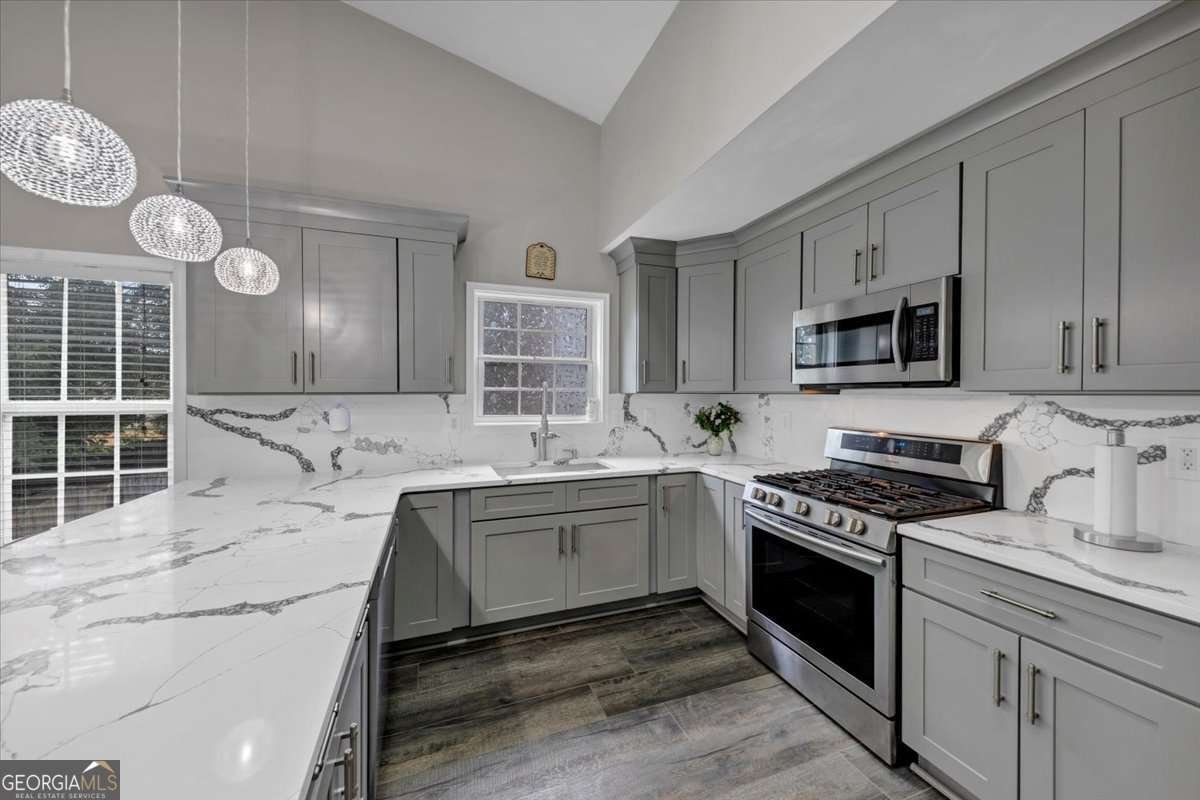 186 April Ridge Lane Lawrenceville - 19