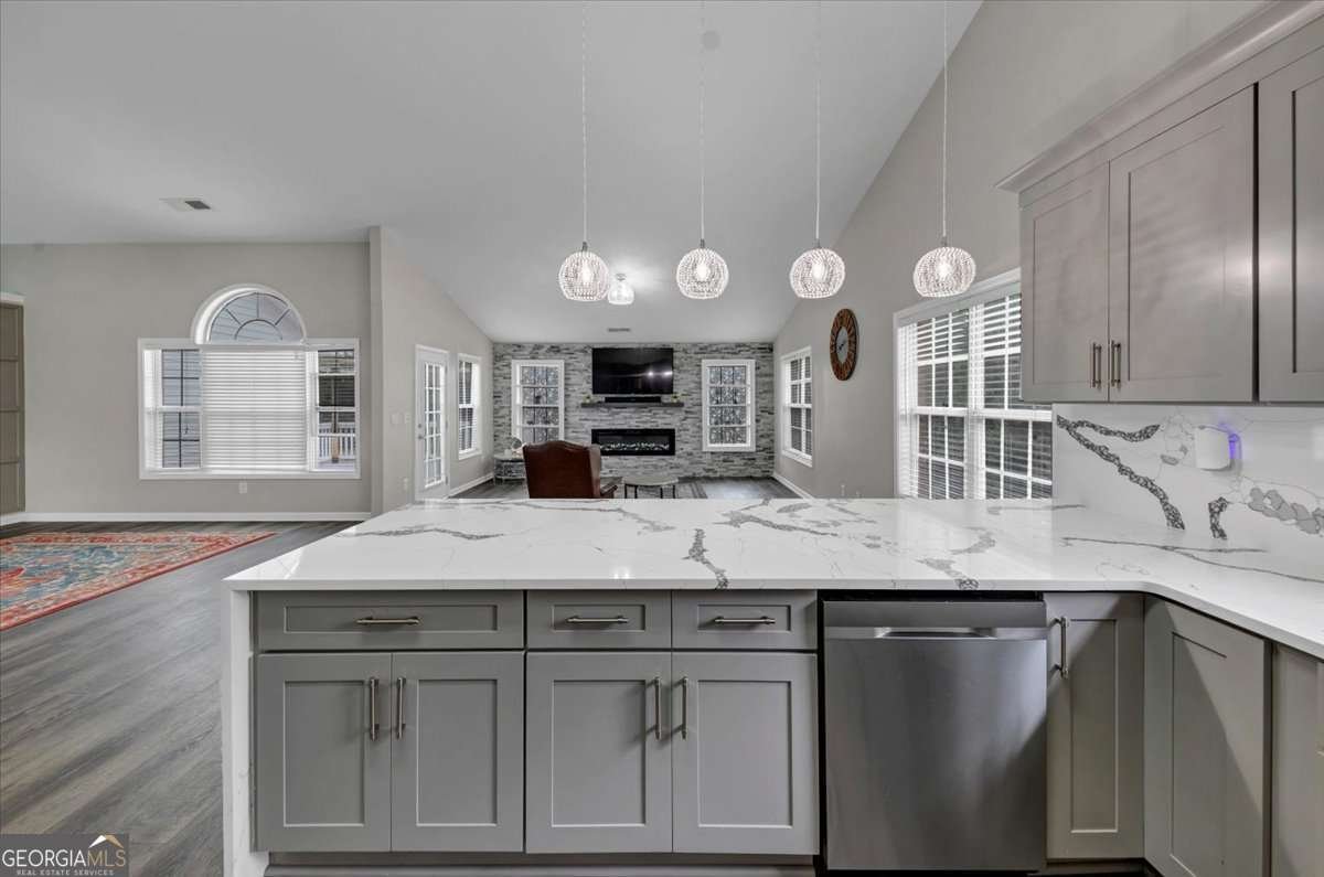 186 April Ridge Lane Lawrenceville - 21