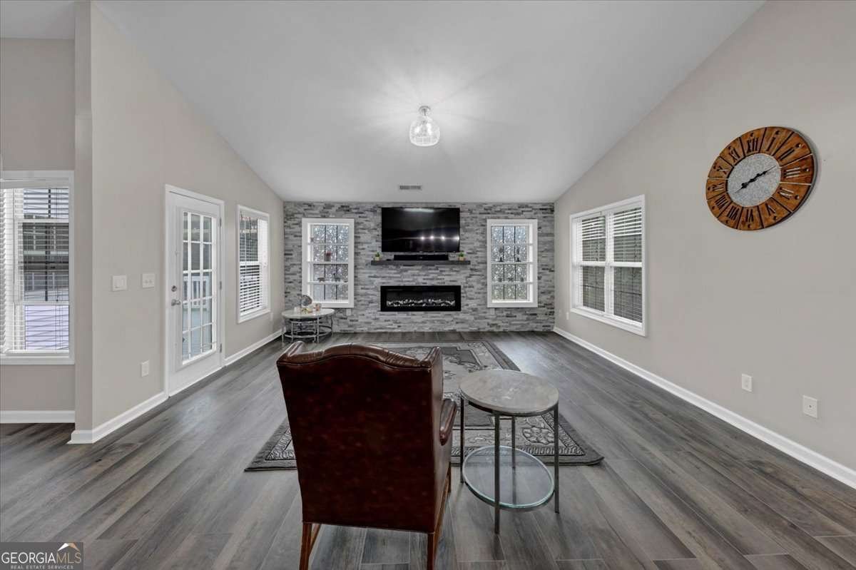 186 April Ridge Lane Lawrenceville - 22