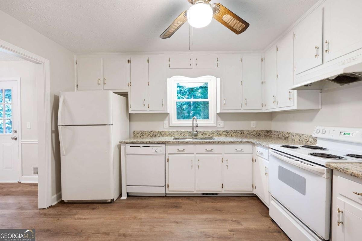 6040 STONE WOOD Drive Kennesaw - 12