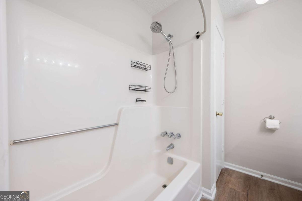 6040 STONE WOOD Drive Kennesaw - 21