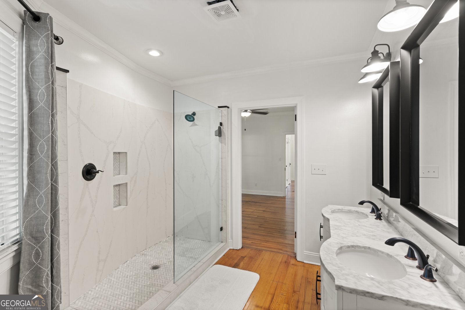 2106 Gloucester Street Brunswick - 1