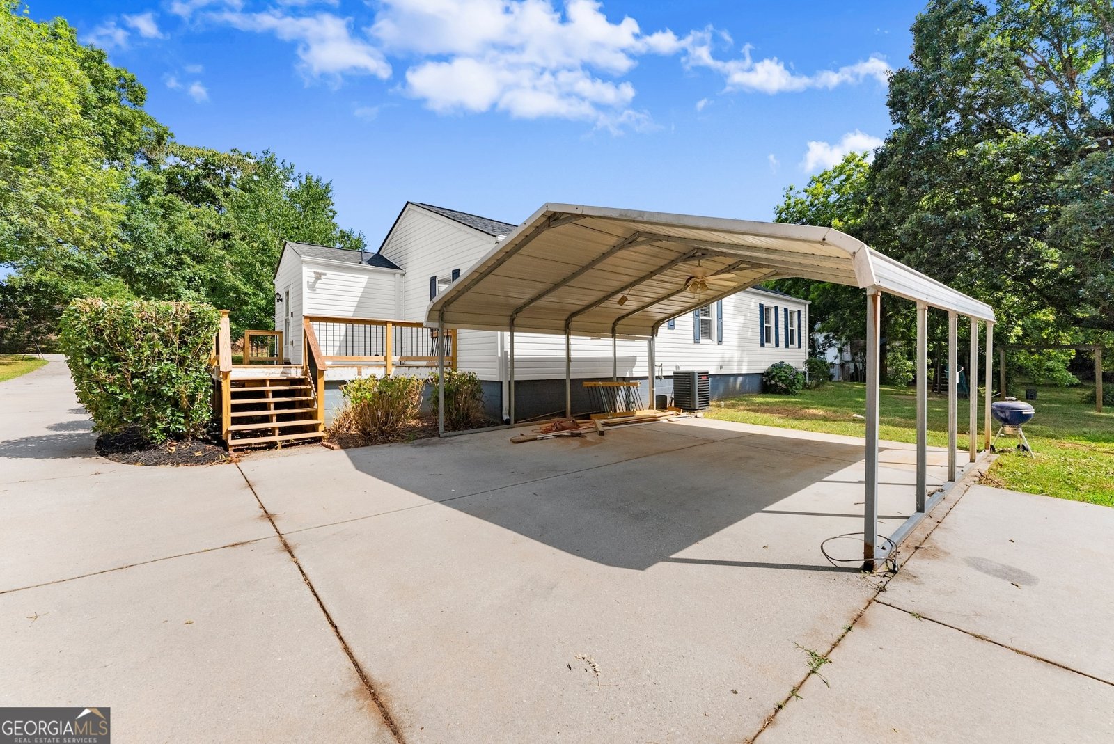 6455 Main Street Lula - 31