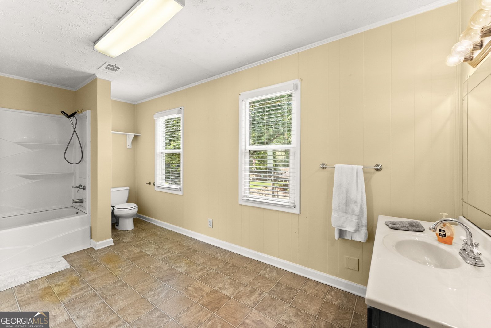 6455 Main Street Lula - 4