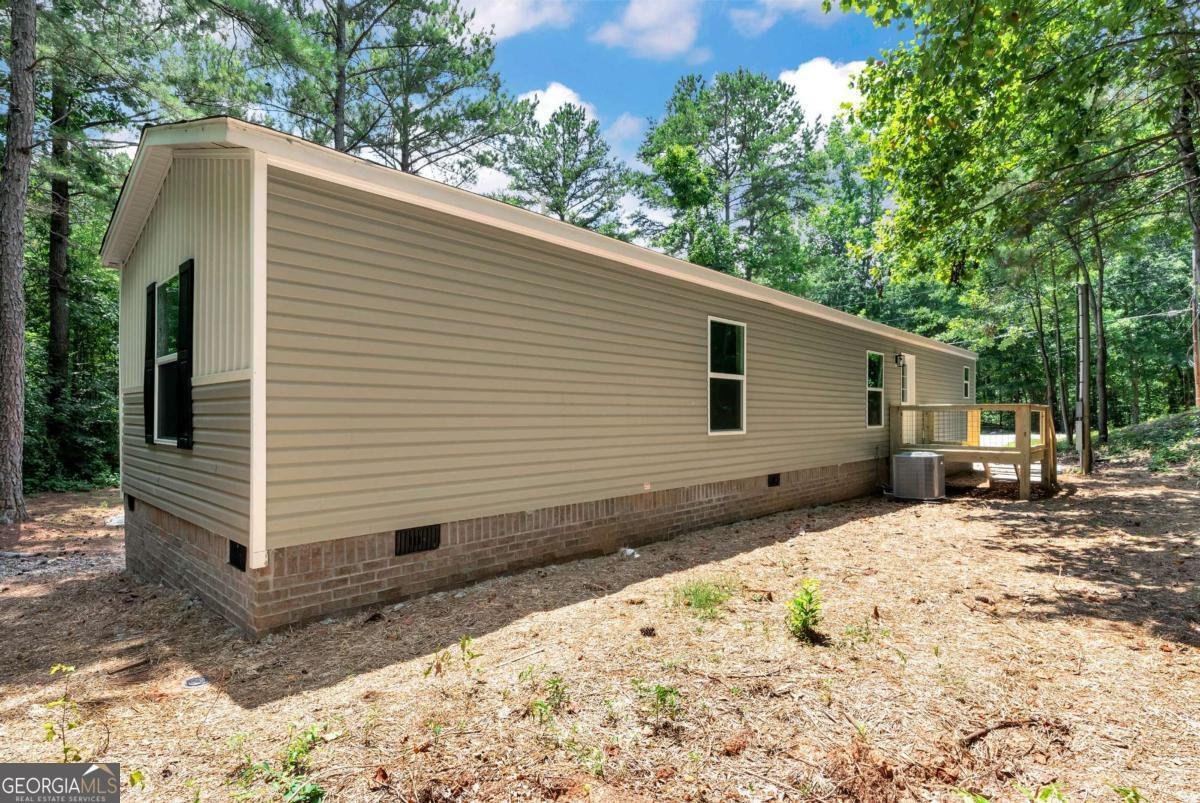 110 Oakwood Road Lavonia - 38