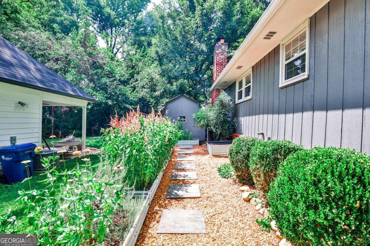1116 Rogers Street Clarkston - 29