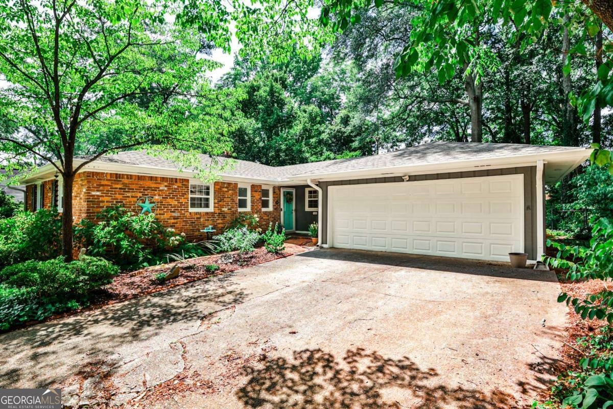 1116 Rogers Street Clarkston - 40