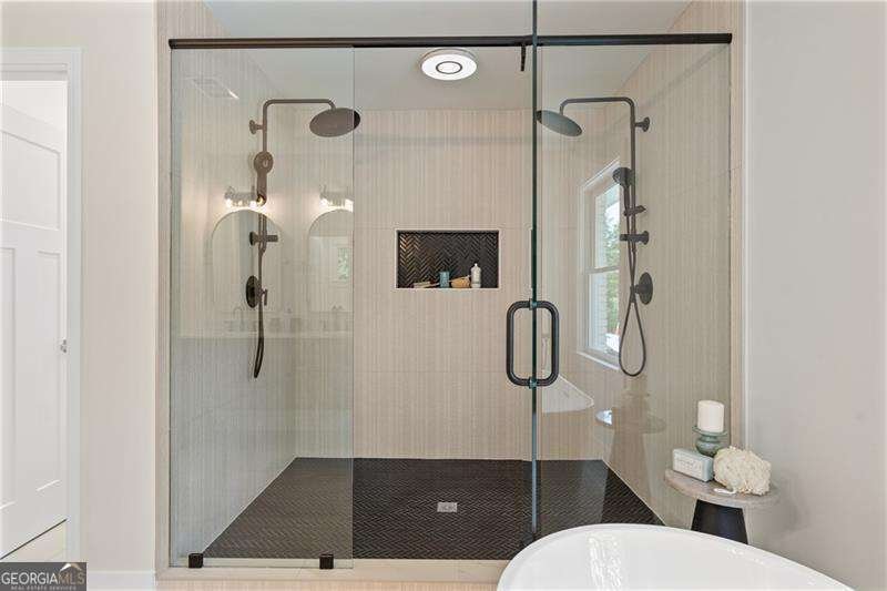 670 Riverside Road Roswell - 28