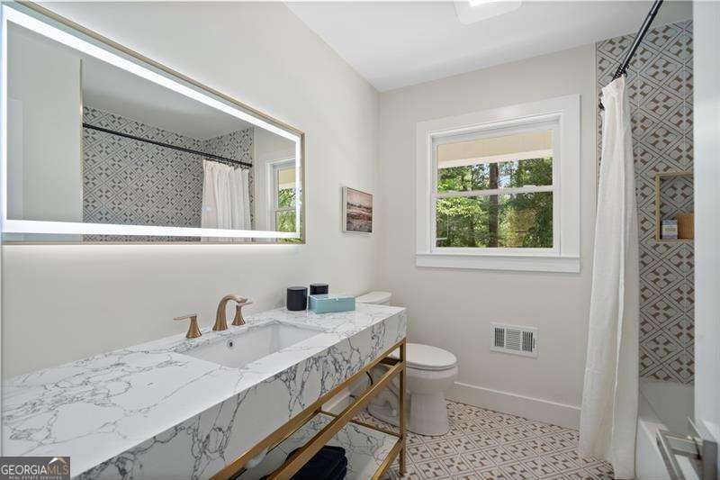 670 Riverside Road Roswell - 3