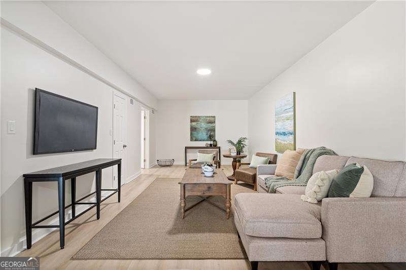 670 Riverside Road Roswell - 37