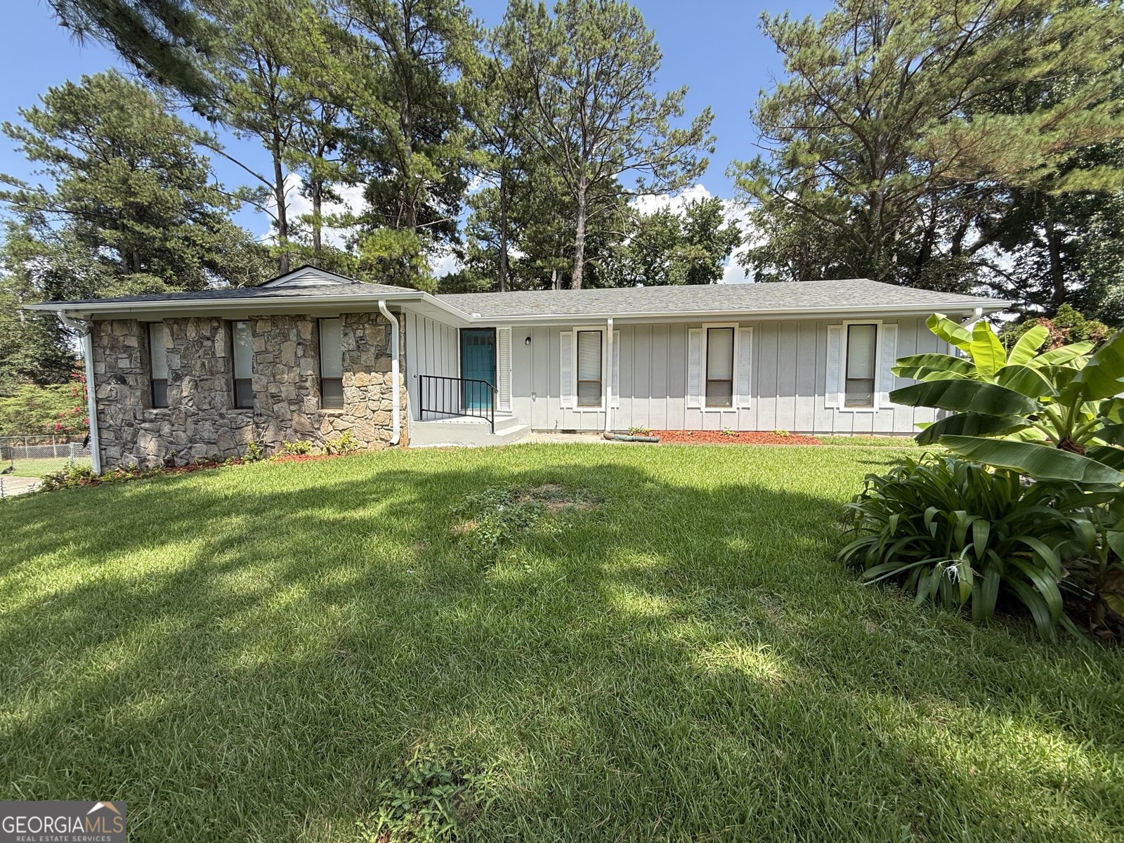 907 Strawberry Court Ellenwood - 1
