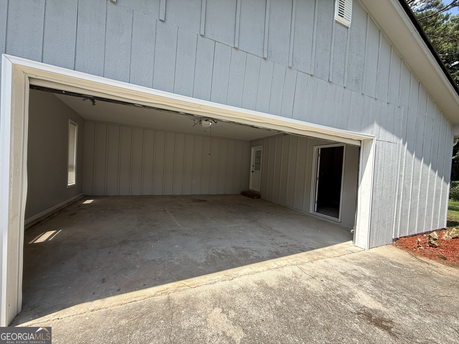 907 Strawberry Court Ellenwood - 36