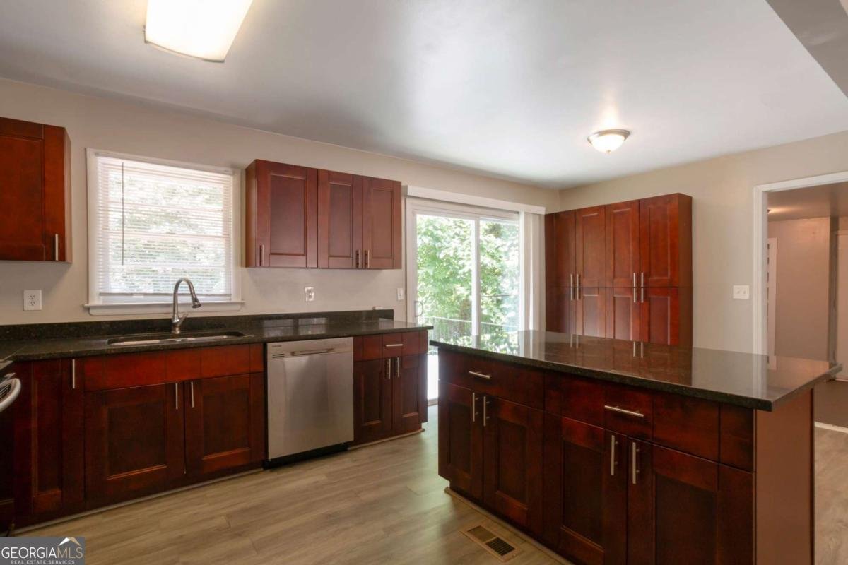 904 Pine Roc Drive Stone Mountain - 8