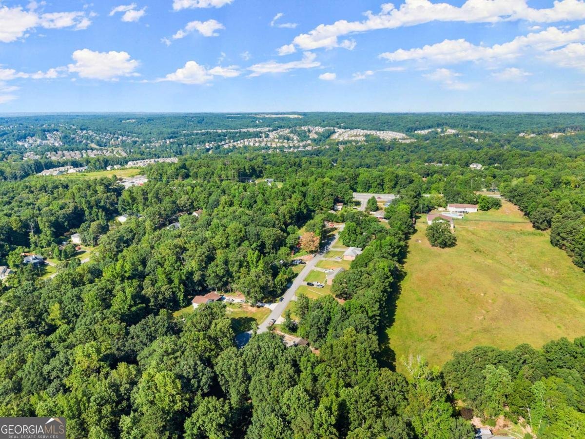6345 Iris Drive Flowery Branch - 4