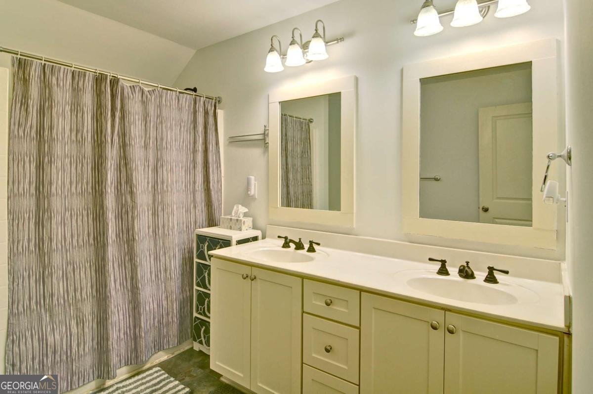 278 MISSION OAK Drive Grayson - 23