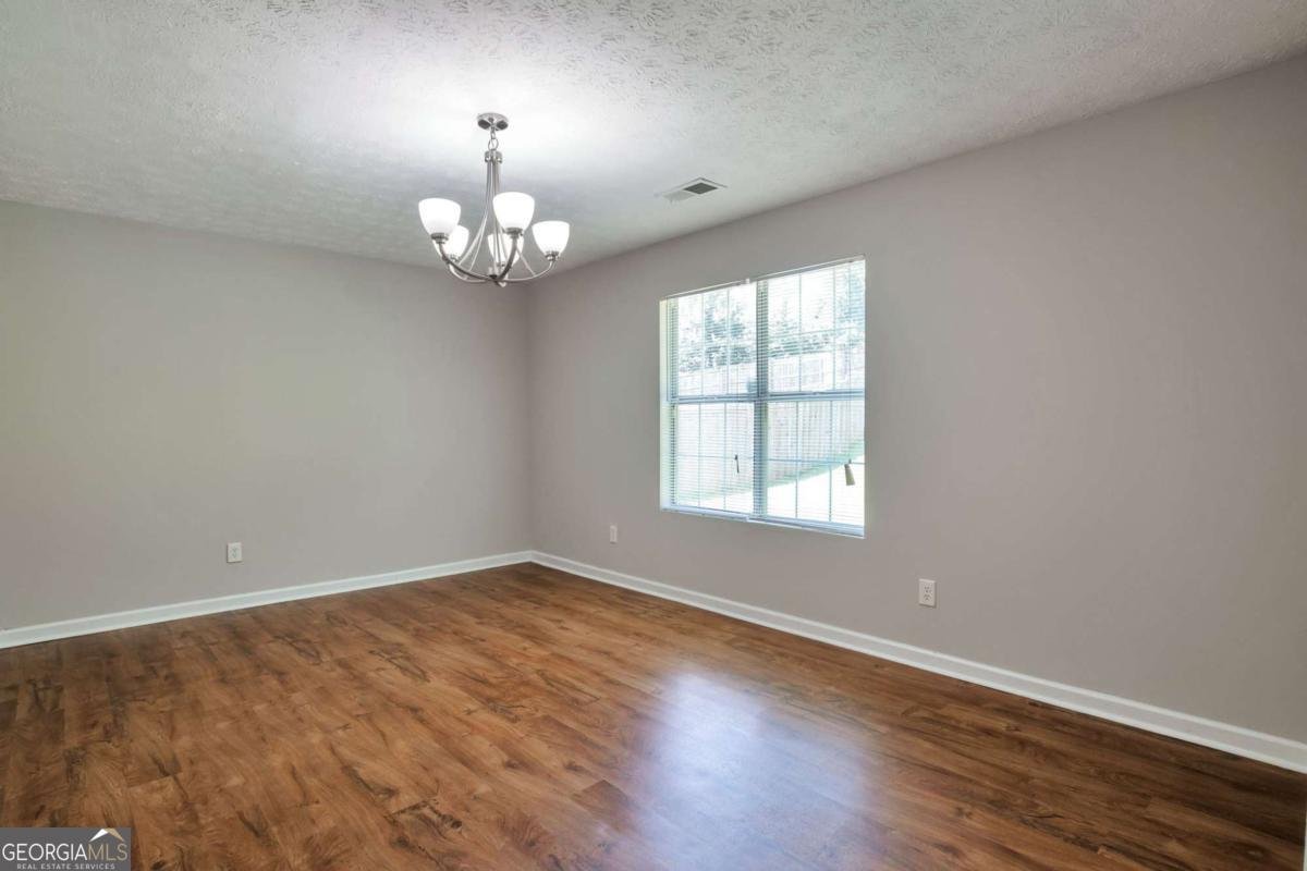 3945 Compton Pointe Ellenwood - 18