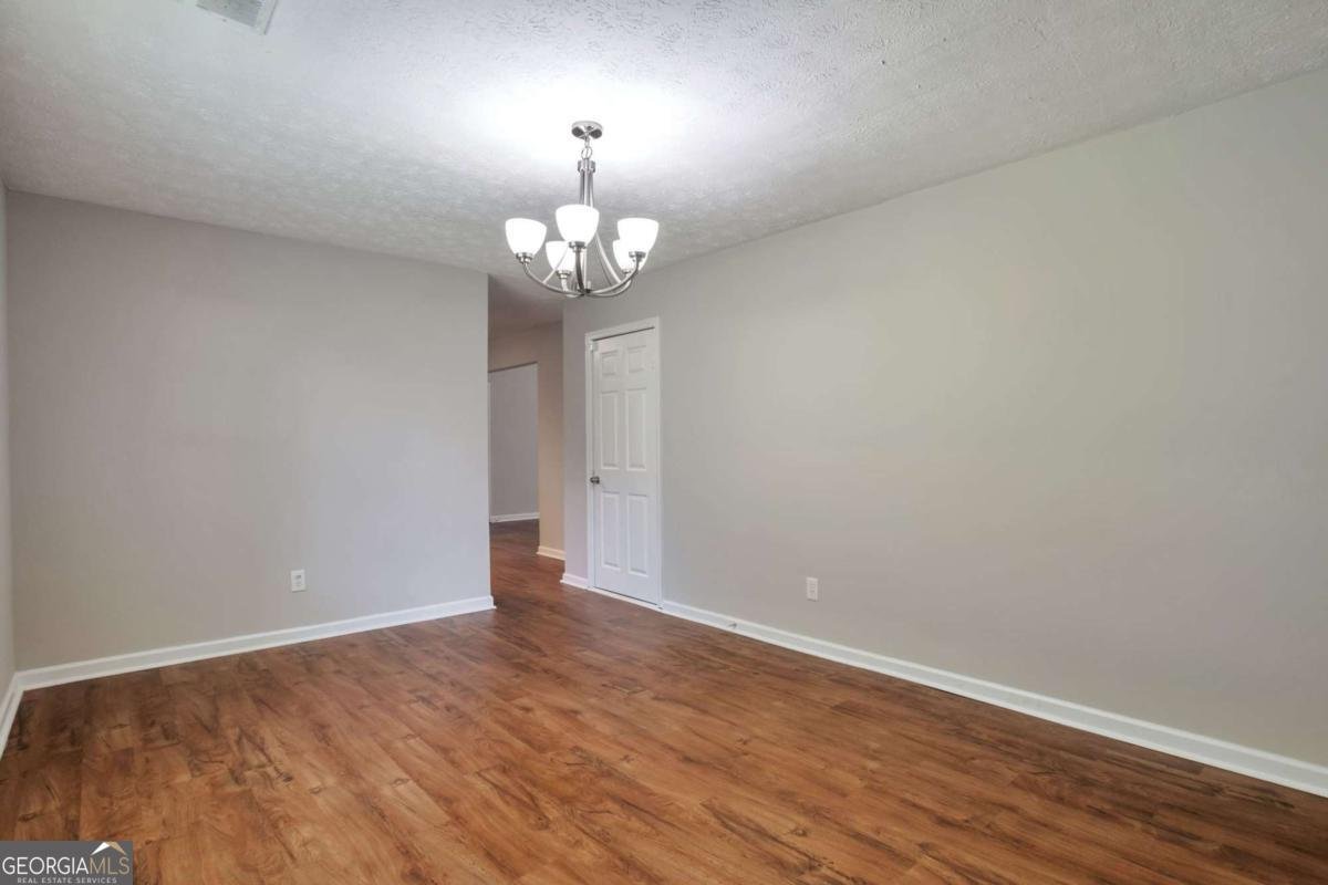 3945 Compton Pointe Ellenwood - 19
