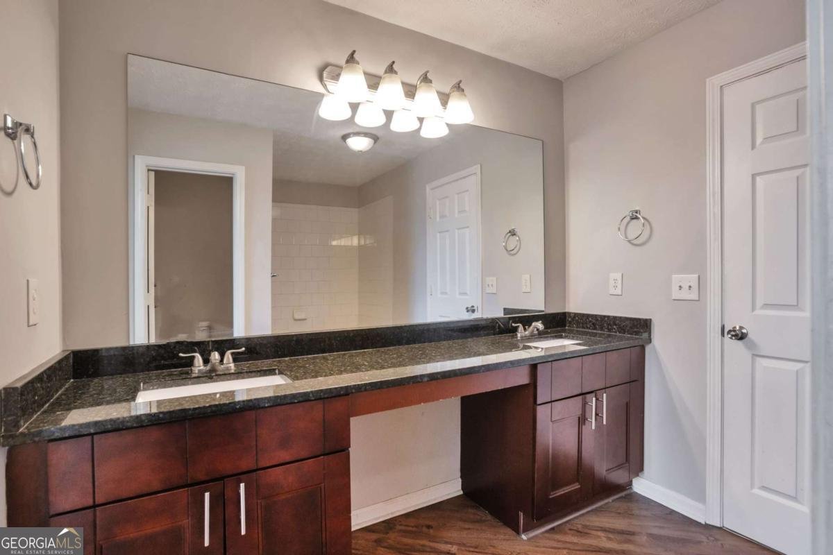 3945 Compton Pointe Ellenwood - 27