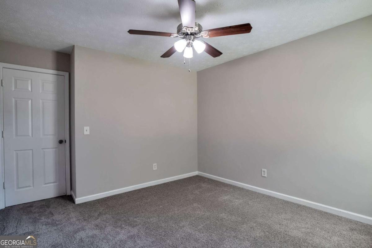 3945 Compton Pointe Ellenwood - 32