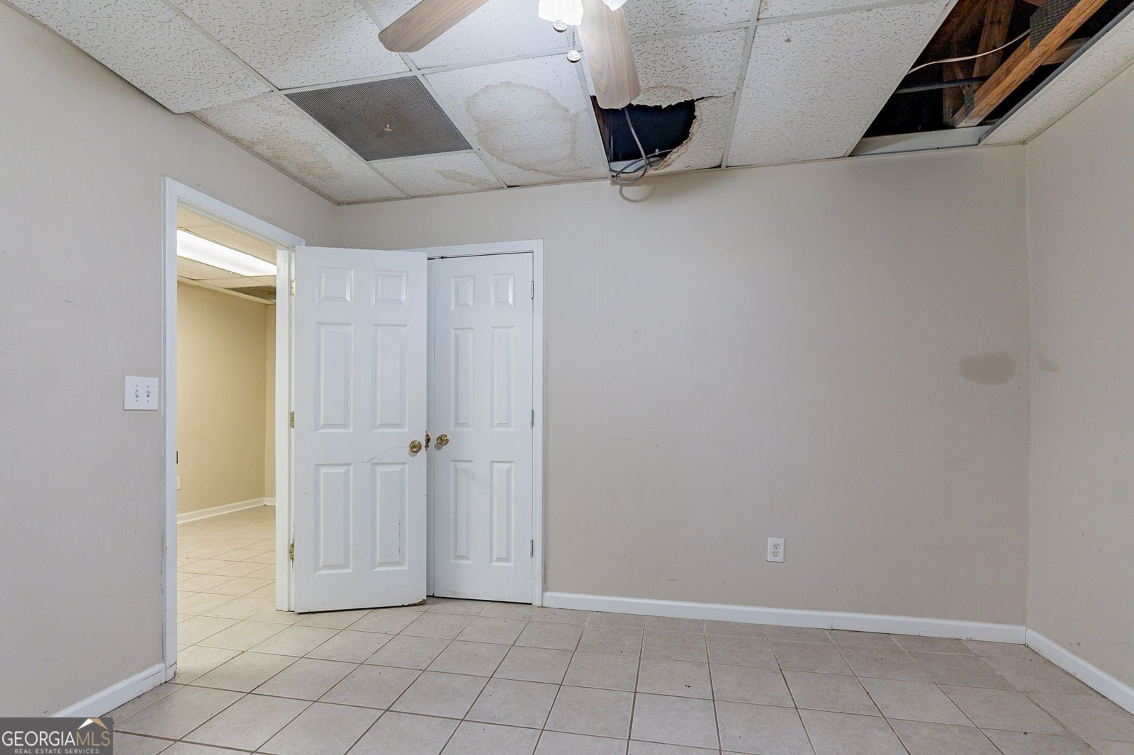 1015 Kennesaw Springs Drive Kennesaw - 30
