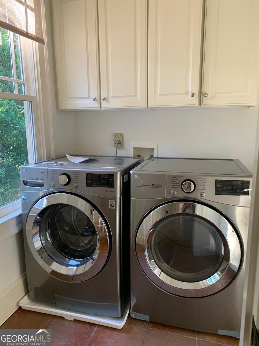 158 Wesley Road Atlanta - 54