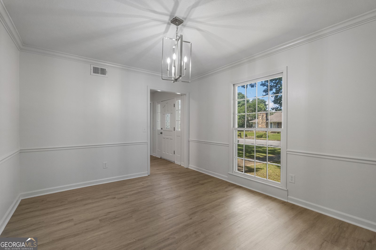 3408 Ambassador Drive Columbus - 13