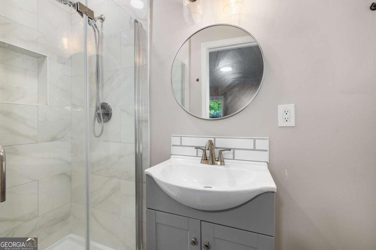 4317 Brookside Drive Forest Park - 18