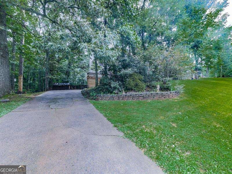 6023 Jonathan Trace Canton - 20