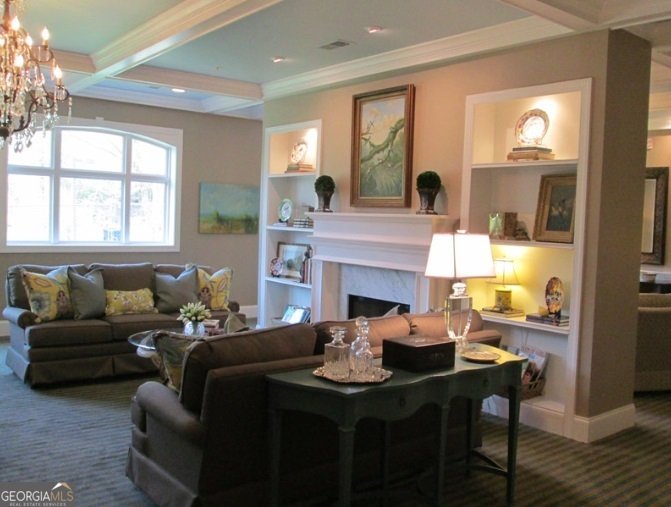 1800 Clairmont Lake Decatur - 28