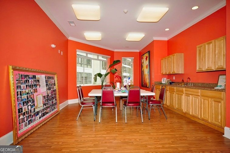 1800 Clairmont Lake Decatur - 34